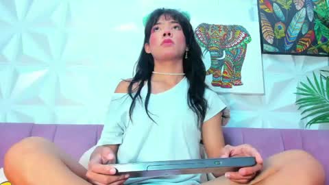 Snapshot of briyit_doll chatting on 9, 6, 2026 BRIYIT online show from 9, 6, 2026