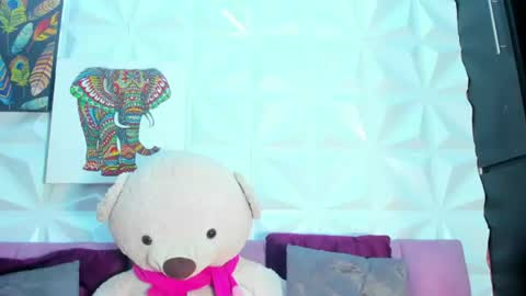 Snapshot of briyit_doll chatting on 10, 6, 2026 BRIYIT online show from 10, 6, 2026