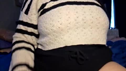 Snapshot of brkenprincess81 chatting on 26, 2, 2026 brkenprincess81 online show from 26, 2, 2026