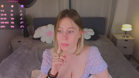 Snapshot of brook1yn_white chatting on 16, 12, 2024 Brook online show from 16, 12, 2024