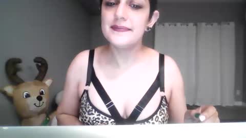 Snapshot of bropeb13 chatting on 5, 12, 2025 bropeb13 online show from 5, 12, 2025