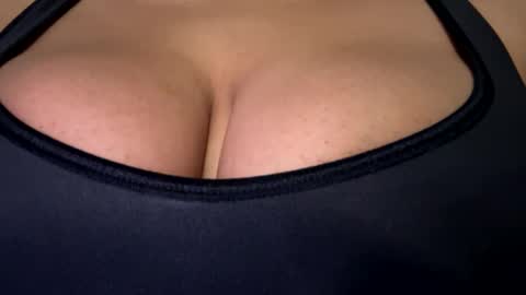 EtherealLilac online show from 5, 3, 2025