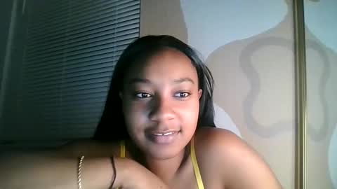 Snapshot of brownsugarcutie3 chatting on 1, 5, 2026 Brownsuagrcutie online show from 1, 5, 2026
