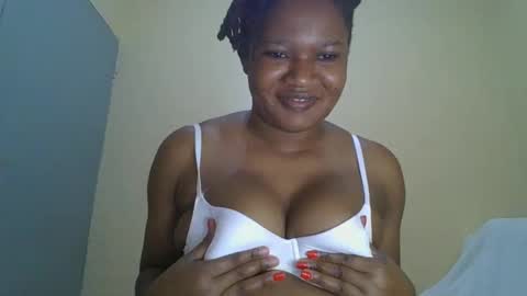 Snapshot of browny_kinky chatting on 16, 12, 2024 pitch online show from 16, 12, 2024