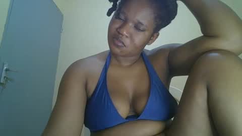 Snapshot of browny_kinky chatting on 19, 12, 2024 pitch online show from 19, 12, 2024