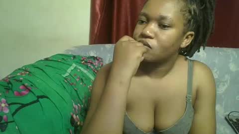 Snapshot of browny_kinky chatting on 18, 2, 2025 pitch online show from 18, 2, 2025