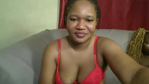 Snapshot of browny_kinky chatting on 25, 2, 2025 pitch online show from 25, 2, 2025
