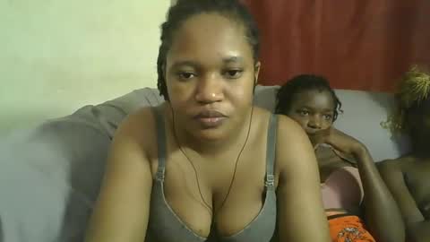 Snapshot of browny_kinky chatting on 1, 3, 2025 pitch online show from 1, 3, 2025