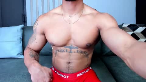 Snapshot of bruce_roldan chatting on 2, 4, 2026 bruce roldan online show from 2, 4, 2026