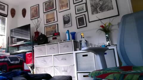 Snapshot of bruceb124u chatting on 16, 6, 2026 bruceb124u online show from 16, 6, 2026
