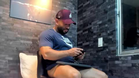 Snapshot of brucedallas chatting on 24, 3, 2026 brucedallas online show from 24, 3, 2026