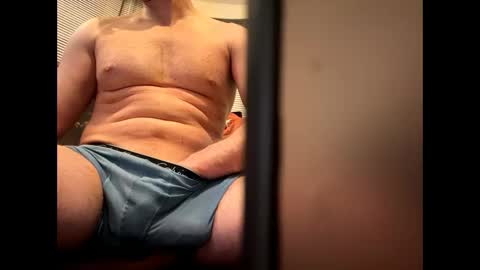 Snapshot of brucelogan80 chatting on 29, 3, 2026 brucelogan80 online show from 29, 3, 2026