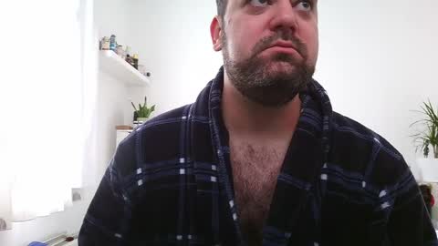 Snapshot of brucemf chatting on 26, 4, 2026 Bruce online show from 26, 4, 2026