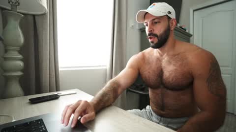 Snapshot of brucestryker chatting on 9, 9, 2025 onlyfans BRUCESTRYKER online show from 9, 9, 2025