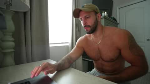 Snapshot of brucestryker chatting on 20, 10, 2025 onlyfans BRUCESTRYKER online show from 20, 10, 2025