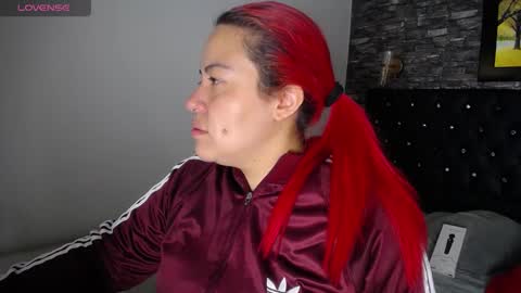 Bruja SCarlata online show from 12, 3, 2025