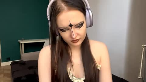 Snapshot of brunaceasor chatting on 13, 5, 2026 Luna online show from 13, 5, 2026