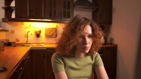 Tess online show from 18, 4, 2026