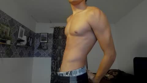 Snapshot of bruno_snow chatting on 19, 12, 2025 bruno_snow online show from 19, 12, 2025