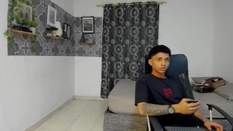 Snapshot of bruno_snow chatting on 9, 1, 2026 bruno_snow online show from 9, 1, 2026