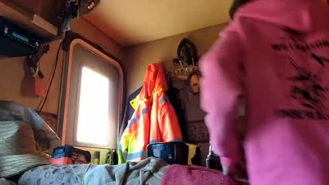 Snapshot of brushsquach chatting on 2, 12, 2024 Steve... aka SkinnieDippin aka TimberTramp online show from 2, 12, 2024