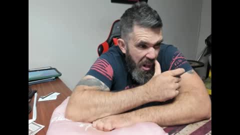Snapshot of brutalmaster1983 chatting on 15, 10, 2025 BRUTALMASTER1983 online show from 15, 10, 2025