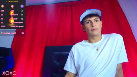 Snapshot of bryam_hot chatting on 8, 11, 2025 BRYAM INDEPENDENT MODEL online show from 8, 11, 2025