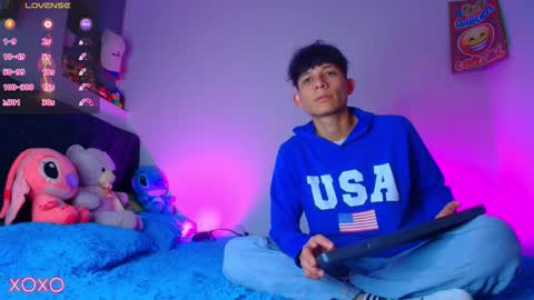 Snapshot of bryam_hot chatting on 20, 12, 2025 BRYAM INDEPENDENT MODEL online show from 20, 12, 2025