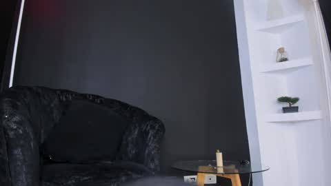 Bryxon  online show from 10, 1, 2025