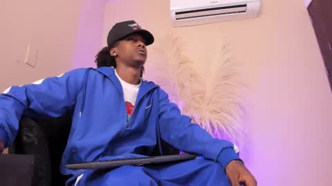 Bryxon  online show from 18, 2, 2025