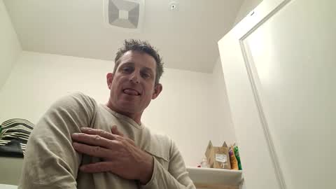 Snapshot of btownstud chatting on 20, 12, 2024 btownstud online show from 20, 12, 2024