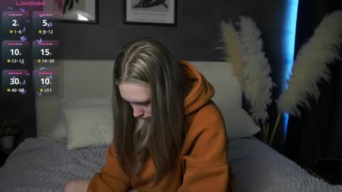 Snapshot of bubblebbb chatting on 2, 10, 2025 Sabrina online show from 2, 10, 2025