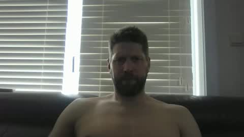 Snapshot of bubblebee1982 chatting on 5, 4, 2026 bubblebee1982 online show from 5, 4, 2026