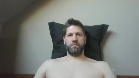 Snapshot of bubblebee1982 chatting on 23, 4, 2026 bubblebee1982 online show from 23, 4, 2026