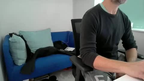 Snapshot of bubblebumdave chatting on 22, 10, 2025 Bubblebum online show from 22, 10, 2025