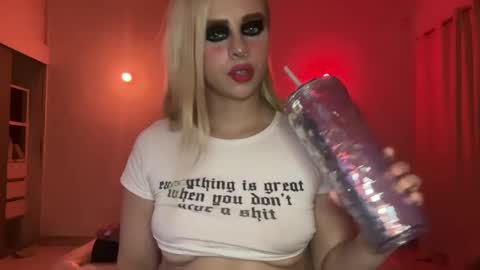 Snapshot of bubblebut11 chatting on 12, 9, 2025 Isabella but call me isa  online show from 12, 9, 2025