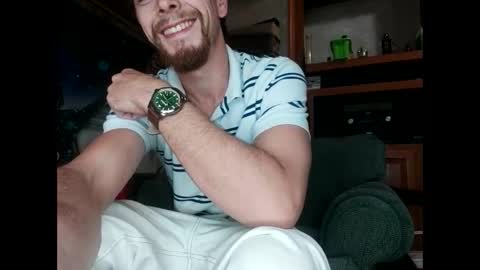 Snapshot of bubblebutt417 chatting on 14, 5, 2026 Max candi online show from 14, 5, 2026