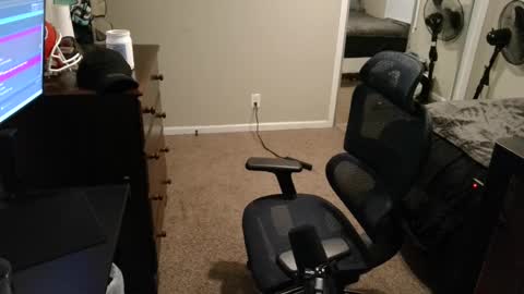 Snapshot of bubblebuttbdn chatting on 8, 10, 2025 BubblebuttBdn online show from 8, 10, 2025