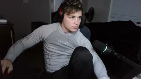 Snapshot of bubblebuttbdn chatting on 15, 12, 2025 BubblebuttBdn online show from 15, 12, 2025