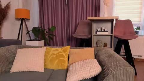 MayaCroft online show from 25, 3, 2026