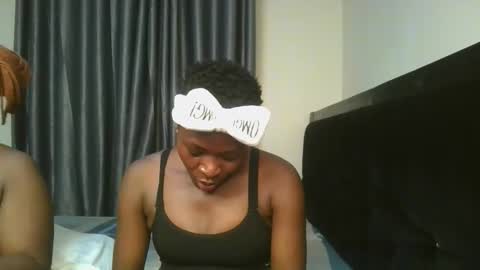 Snapshot of bubbly1_ chatting on 16, 11, 2025 Bubbly online show from 16, 11, 2025