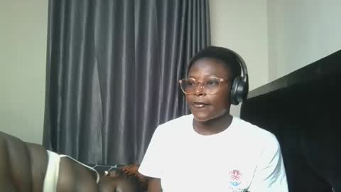 Snapshot of bubbly1_ chatting on 24, 11, 2025 Bubbly online show from 24, 11, 2025