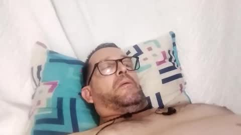 Snapshot of buchs32 chatting on 27, 10, 2025 buchs32 online show from 27, 10, 2025