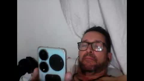 Snapshot of buchs32 chatting on 3, 11, 2025 buchs32 online show from 3, 11, 2025