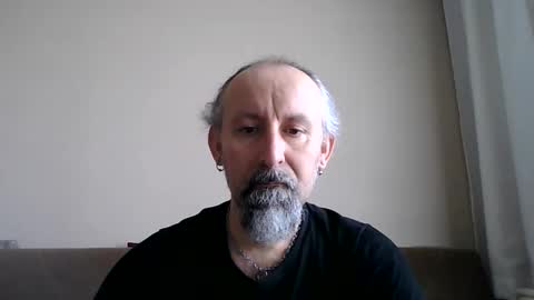 Snapshot of buckwessle chatting on 11, 4, 2026 Buck Wessle online show from 11, 4, 2026