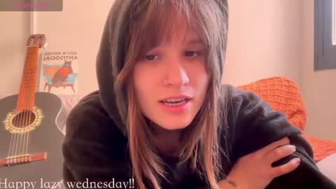 Snapshot of buckwheat_queen chatting on 8, 7, 2026 Mira online show from 8, 7, 2026