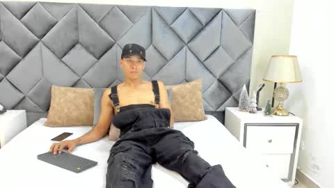 Buda y Cataleya online show from 14, 12, 2025