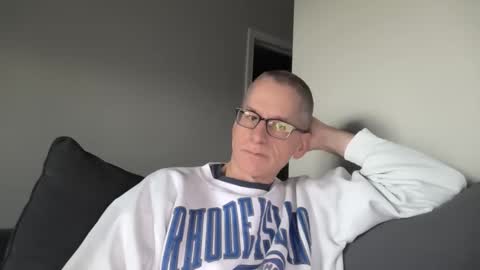 Snapshot of budman004 chatting on 20, 12, 2025 budman004 online show from 20, 12, 2025