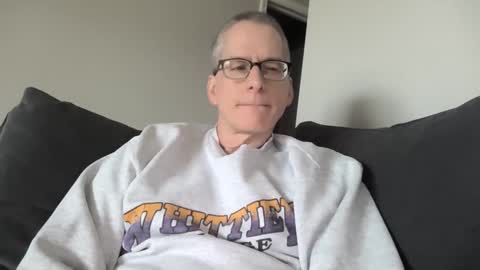 Snapshot of budman004 chatting on 7, 3, 2026 budman004 online show from 7, 3, 2026