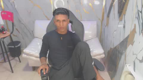 bull_cam online show from 10, 9, 2025